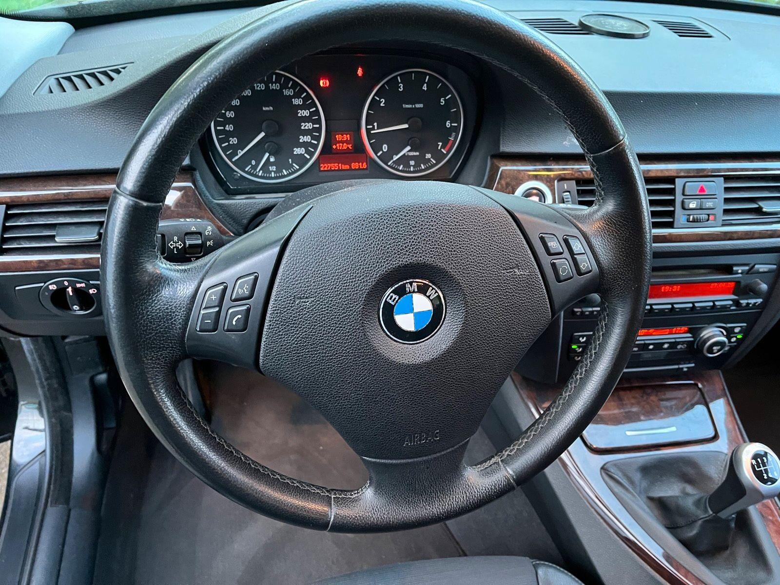 BMW 320 2006 — photo 13