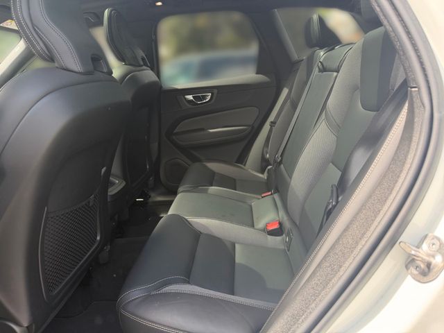 Volvo XC 60 R Design AWD 180+