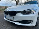 BMW 320d EffDynEd, scheckheftgepflegt, CarPlay, HiFi - BMW 320 aus 2012: 320d