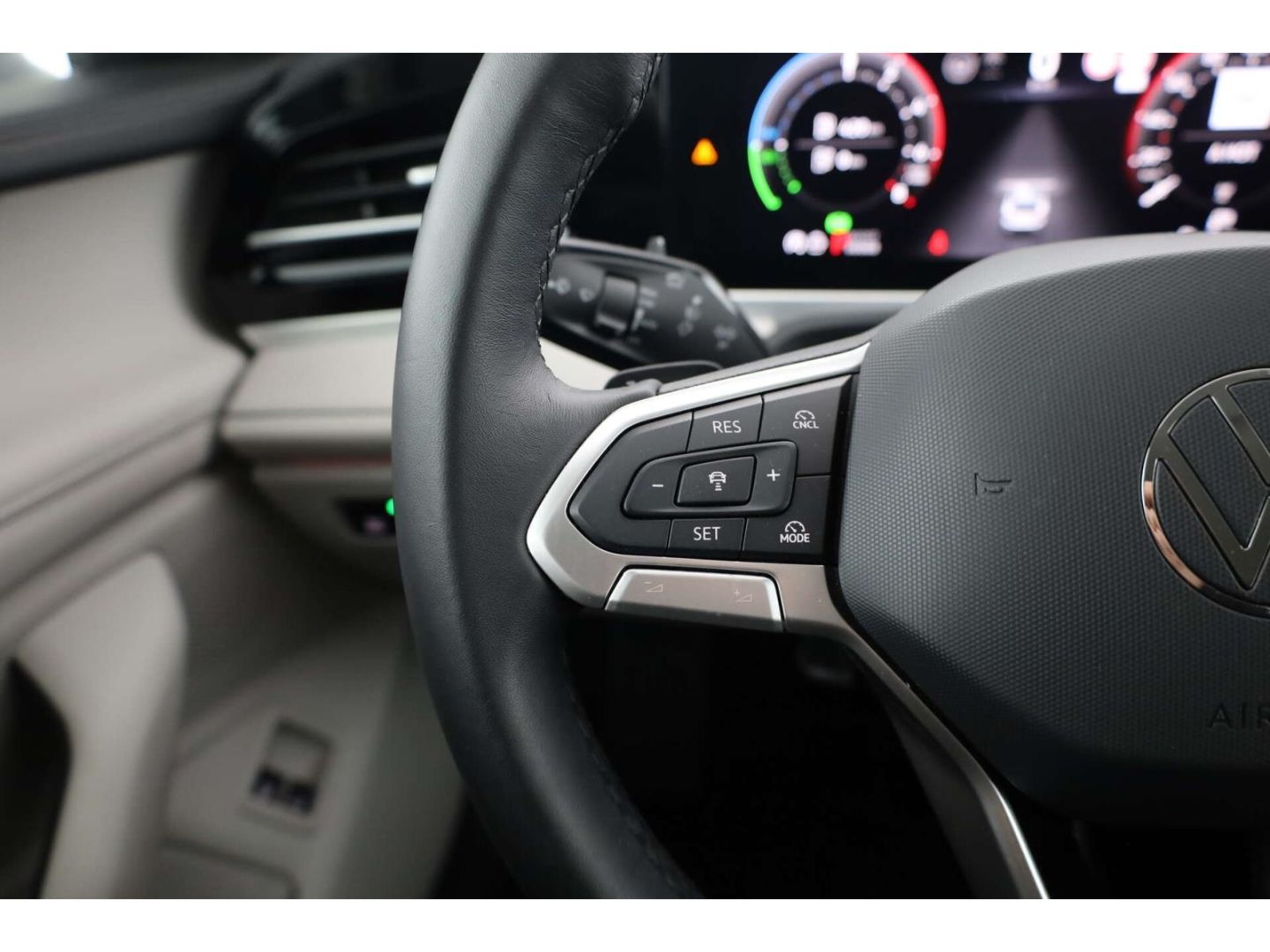 Volkswagen Passat - Bild 18