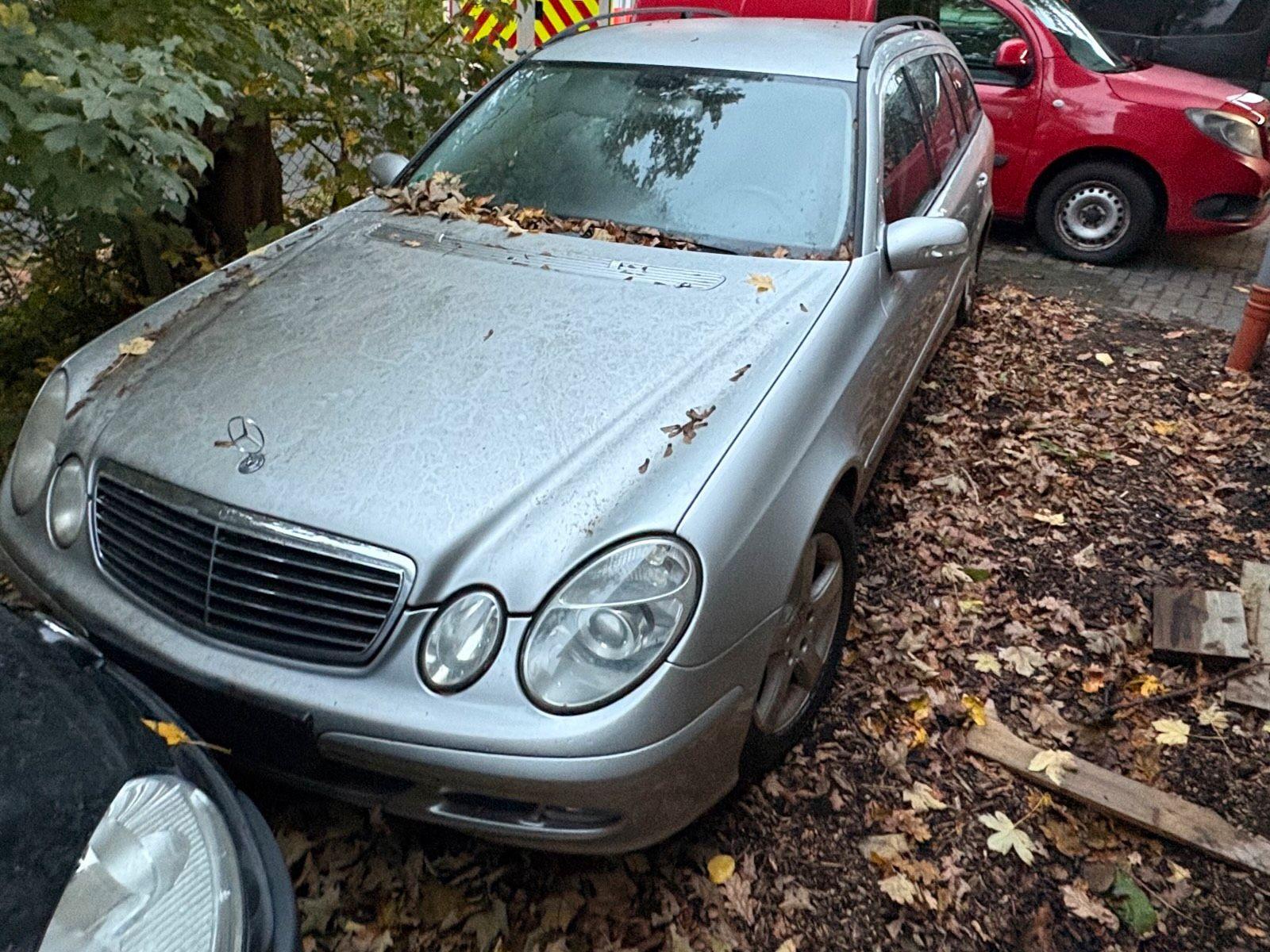 Mercedes-Benz E220, 2004