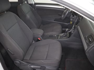Volkswagen Golf - 9