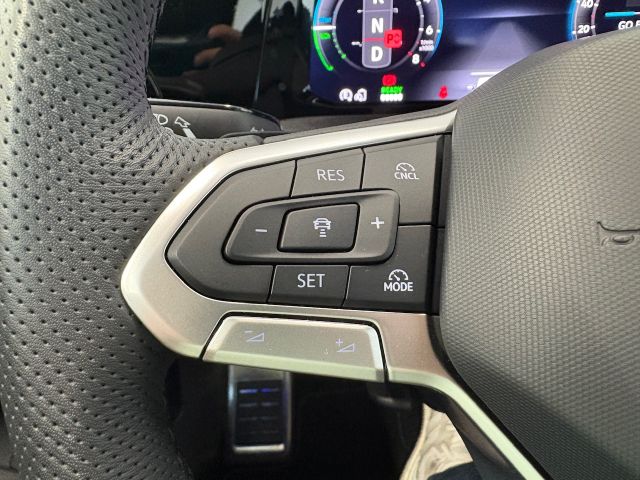 Golf VIII GTE 1.5 TSI eHybrid LED TRAVEL NAV