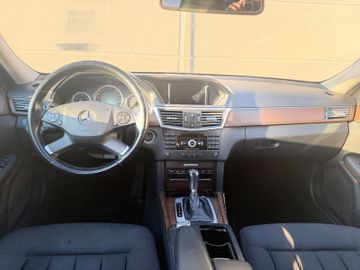 Mercedes E 250 - 10