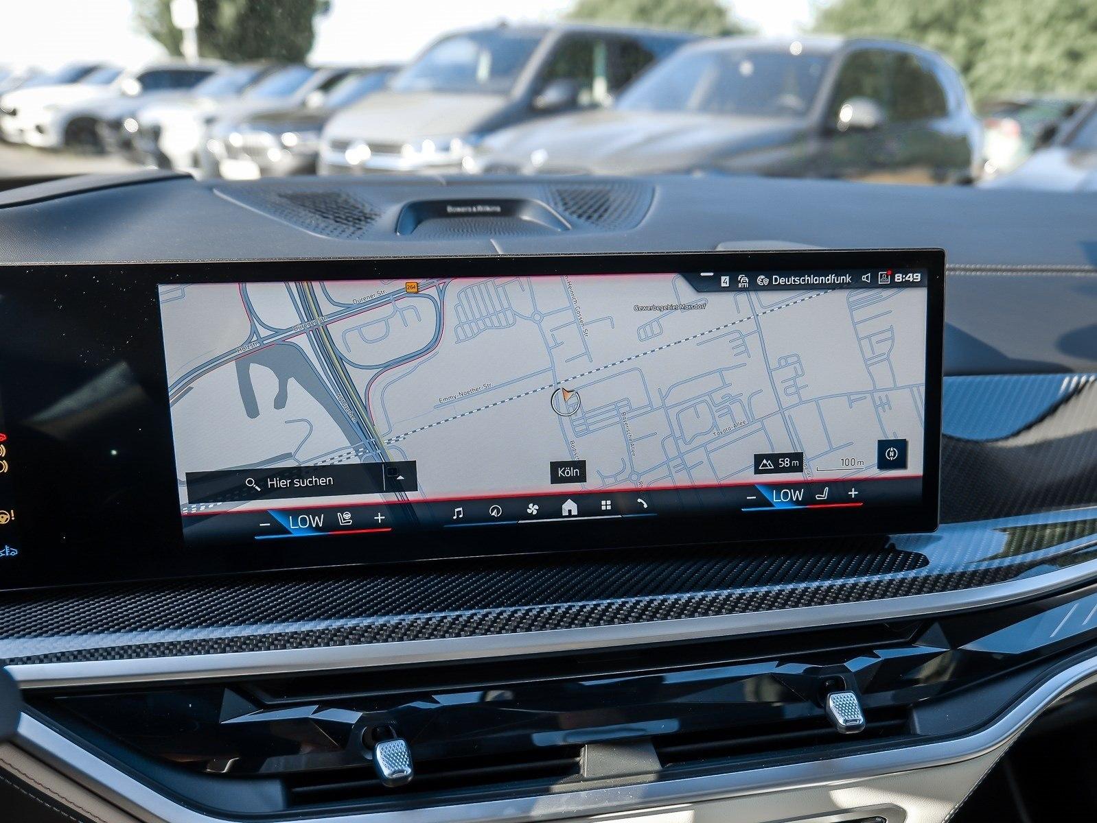 BMW X6 M60i xDrive PANO ACC RFK NAVI LED LM