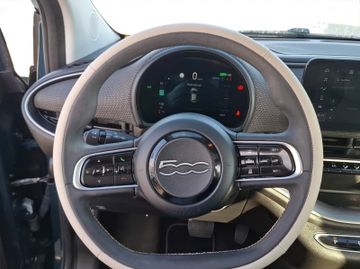 Fiat 500e La Prima 360+Kam.+KeyLess+LED+Navi+Pano