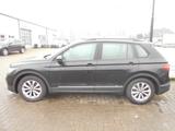 Volkswagen Tiguan 1.5TSI DSG - mit Benzin-Antrieb: Allwetterreifen