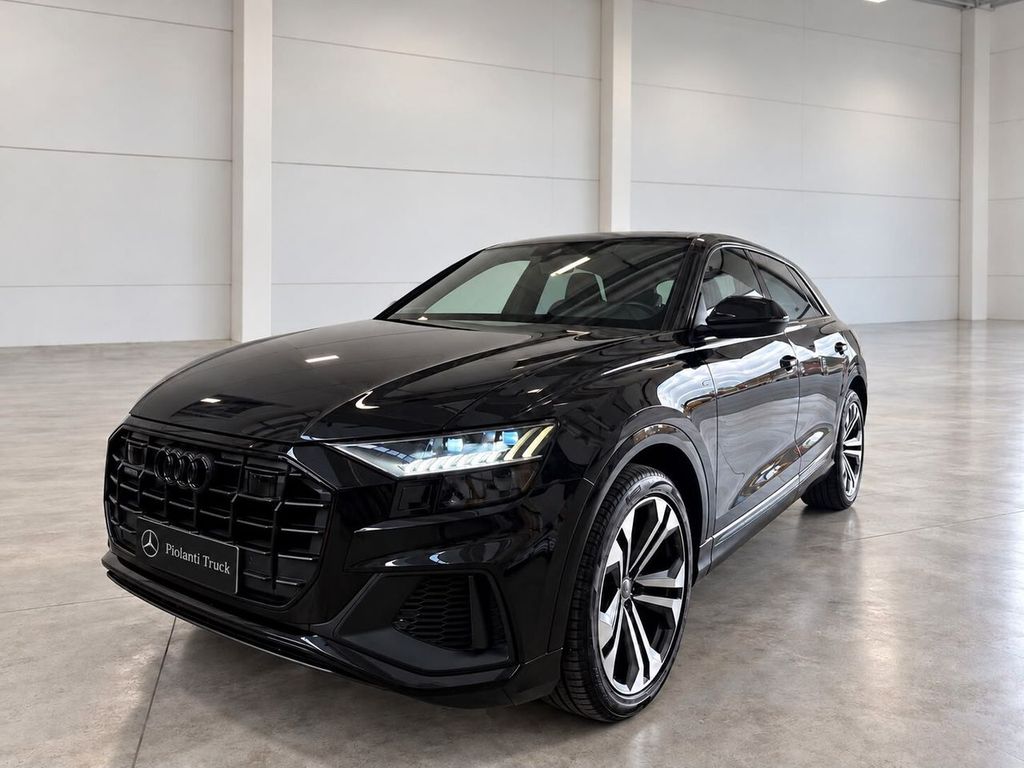 Image of Audi Q8
