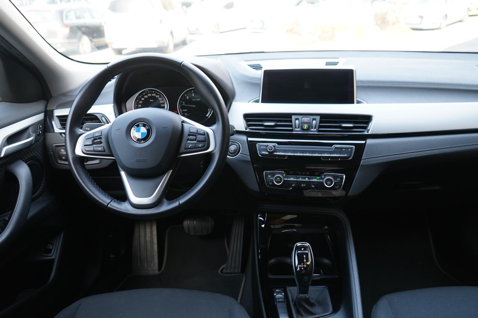 BMW X2 sDrive 20 i LED Navi Tempomat DAB Sitzheizung, миниатюра 14
