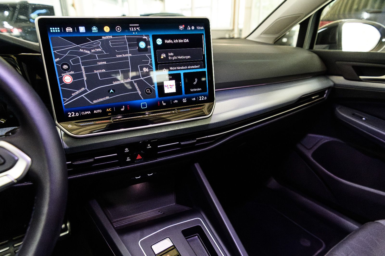 Fahrzeugabbildung Volkswagen Golf VIII Variant Goal 2.0 TDI IQ-LED+AHK+360°KA