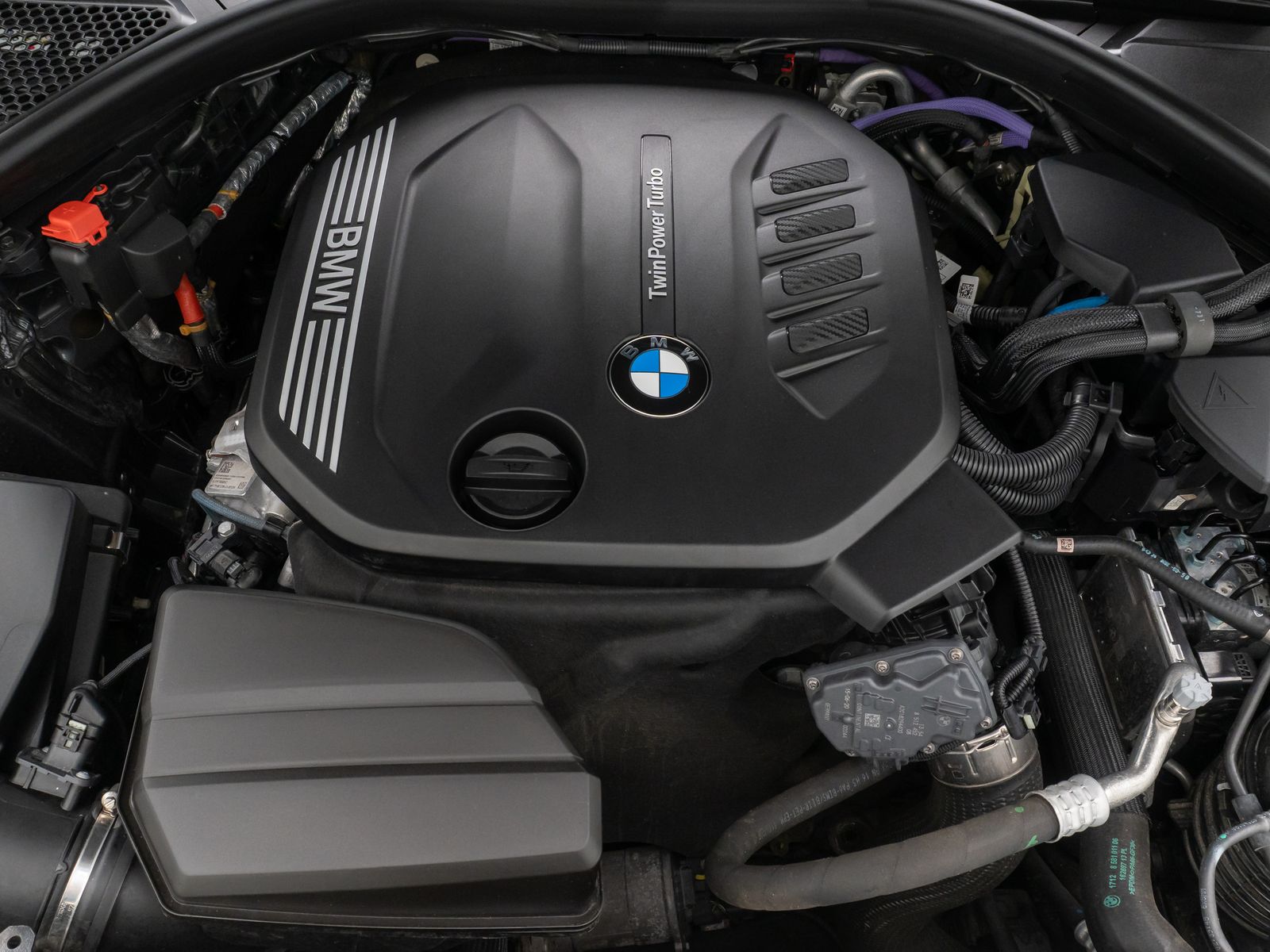 Fahrzeugabbildung BMW 320d Luxury Line HUD DAB Laser Kamera HiFi Leder