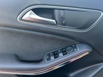 Fahrzeugabbildung Mercedes-Benz A 220d AMG*Totwinkel*Panorama*Kamera*Tempomat*