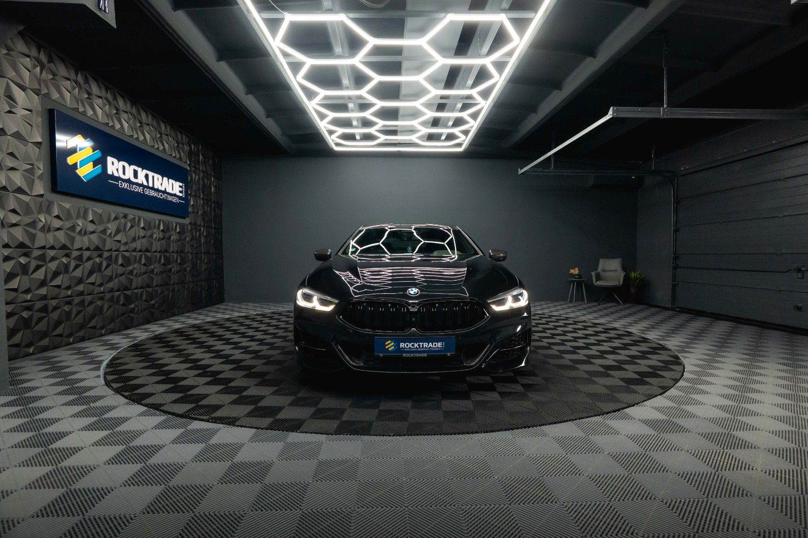 Fahrzeugabbildung BMW M850i xDrive M-Performance *Laser*B&W*ACC*360°*