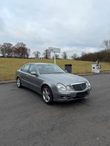 Mercedes-Benz Mercedes E280 7G-Tronic Avantgarde 4T - Mercedes-Benz E 280: T