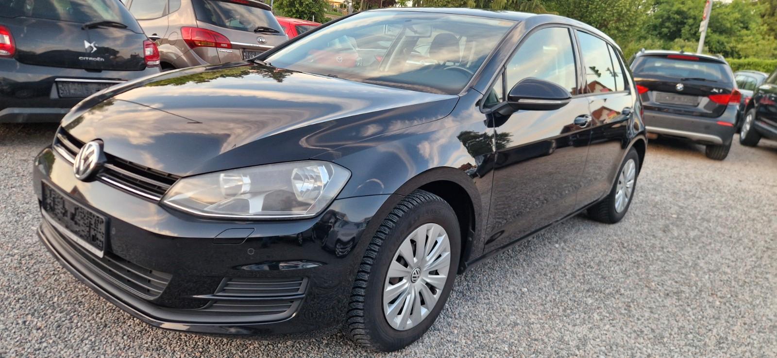 Volkswagen Golf VII Lim. Trendline BMT