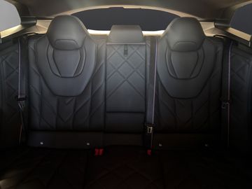 BMW XM - 7