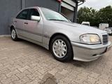 Mercedes-Benz C 240 ELEGANCE*Automatik*1xHand - gebrauchte Mercedes-Benz C 240 aus dem Jahr 1999