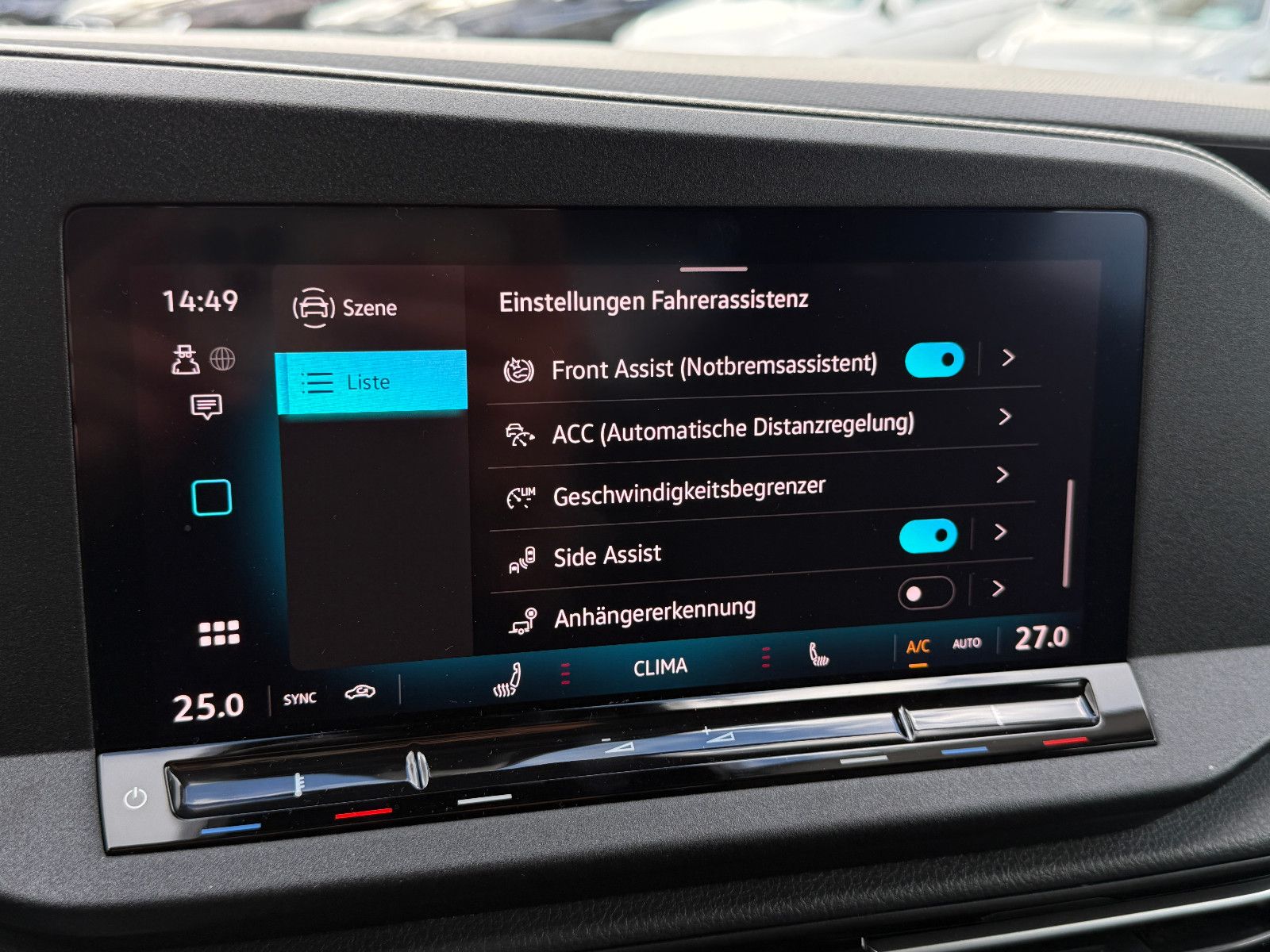 Fahrzeugabbildung Volkswagen Caddy Life Maxi TSI DSG ACC AHK LED Kamera Sthz