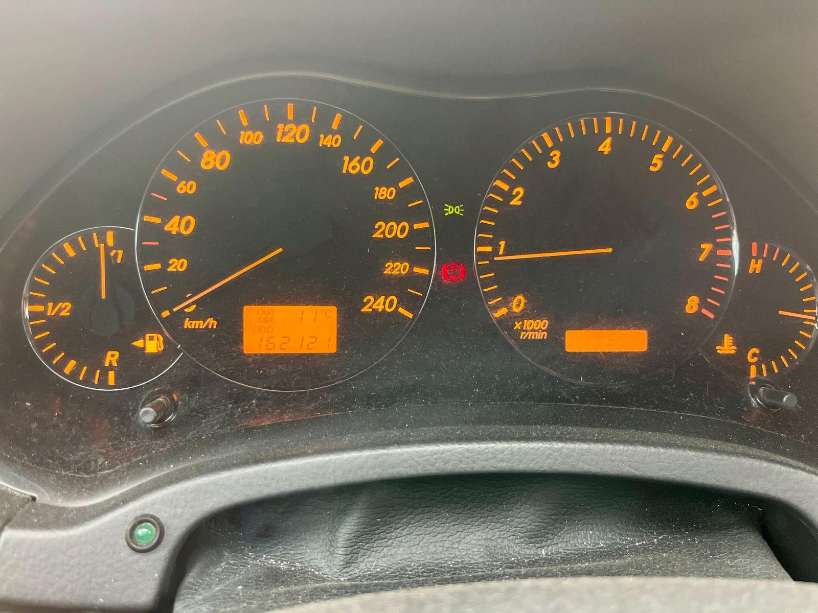 Toyota Avensis 2005 — photo 5