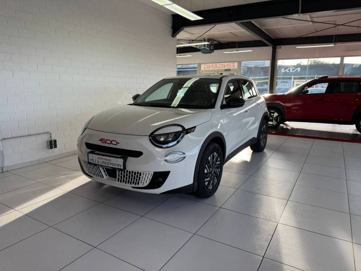Fiat 600e (RED)