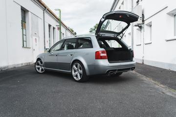 صورة مصغرة 19 لـ 2002 AUDI RS6