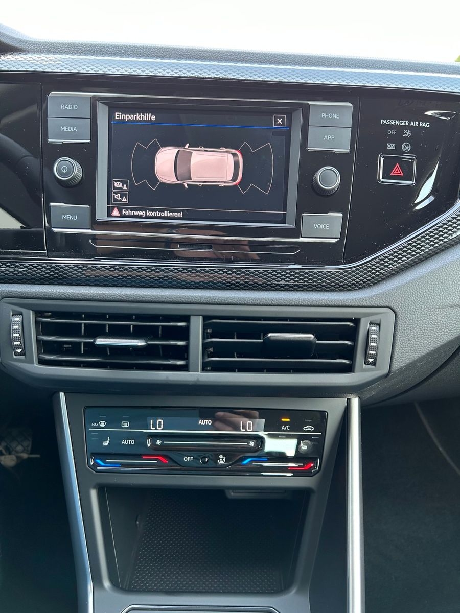 Fahrzeugabbildung Volkswagen Taigo Life 1,0 TSI ACC  Alu SHZ Digital Cockpit