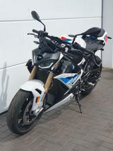 BMW S1000R Schmiederäder M Paket 600km - BMW R60