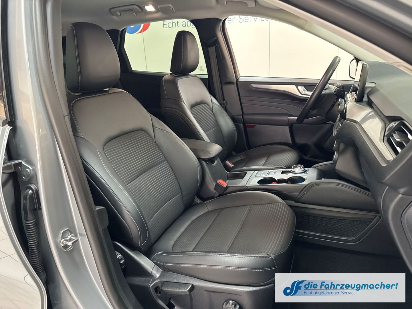 Fahrzeugabbildung Ford Kuga Titanium X Navi Digitales Cockpit Soundsyst