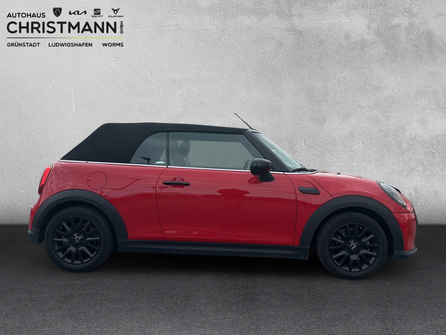 Fahrzeugabbildung MINI One Cabrio Cooper Classic Trim El. Verdeck LED M