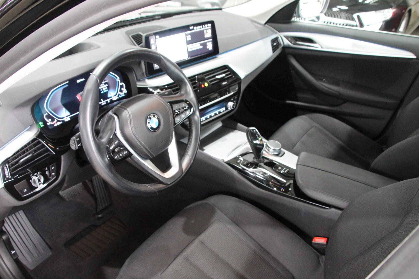 BMW 530 e *HUD*LASER*CAM*TOT*SPUR*VIRTUAL*