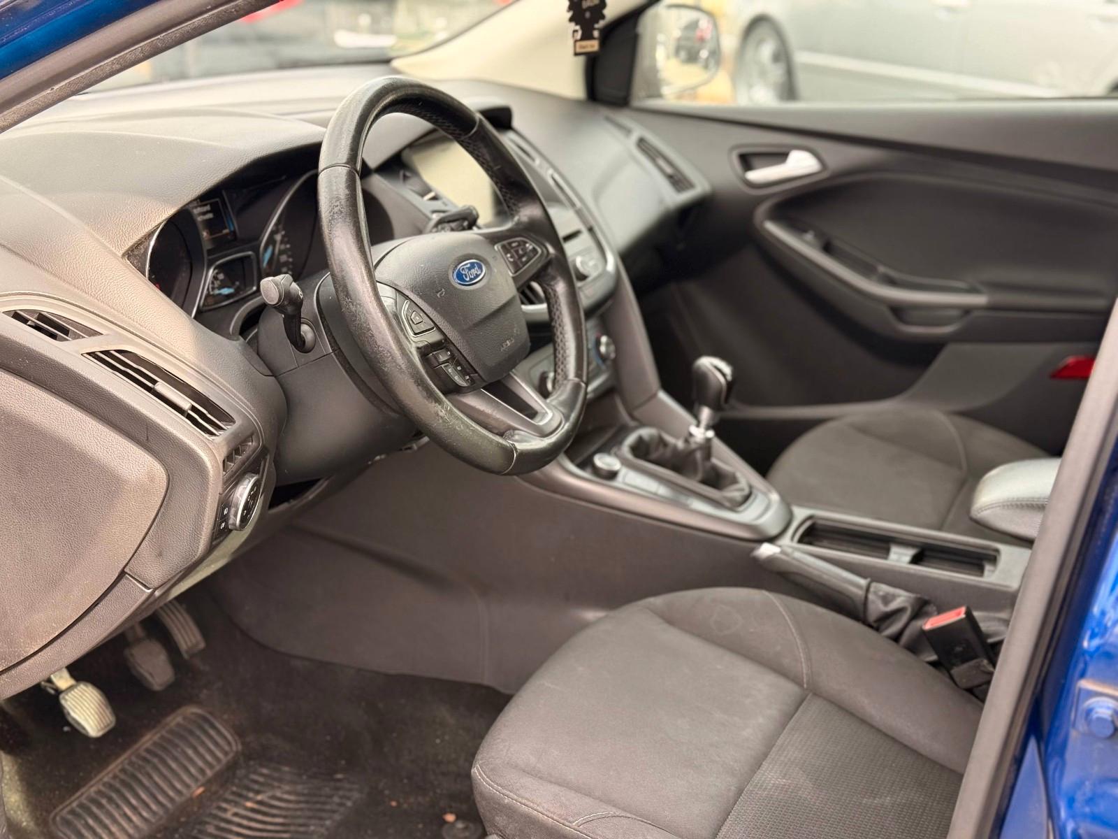 Ford Focus 2015 — photo 6