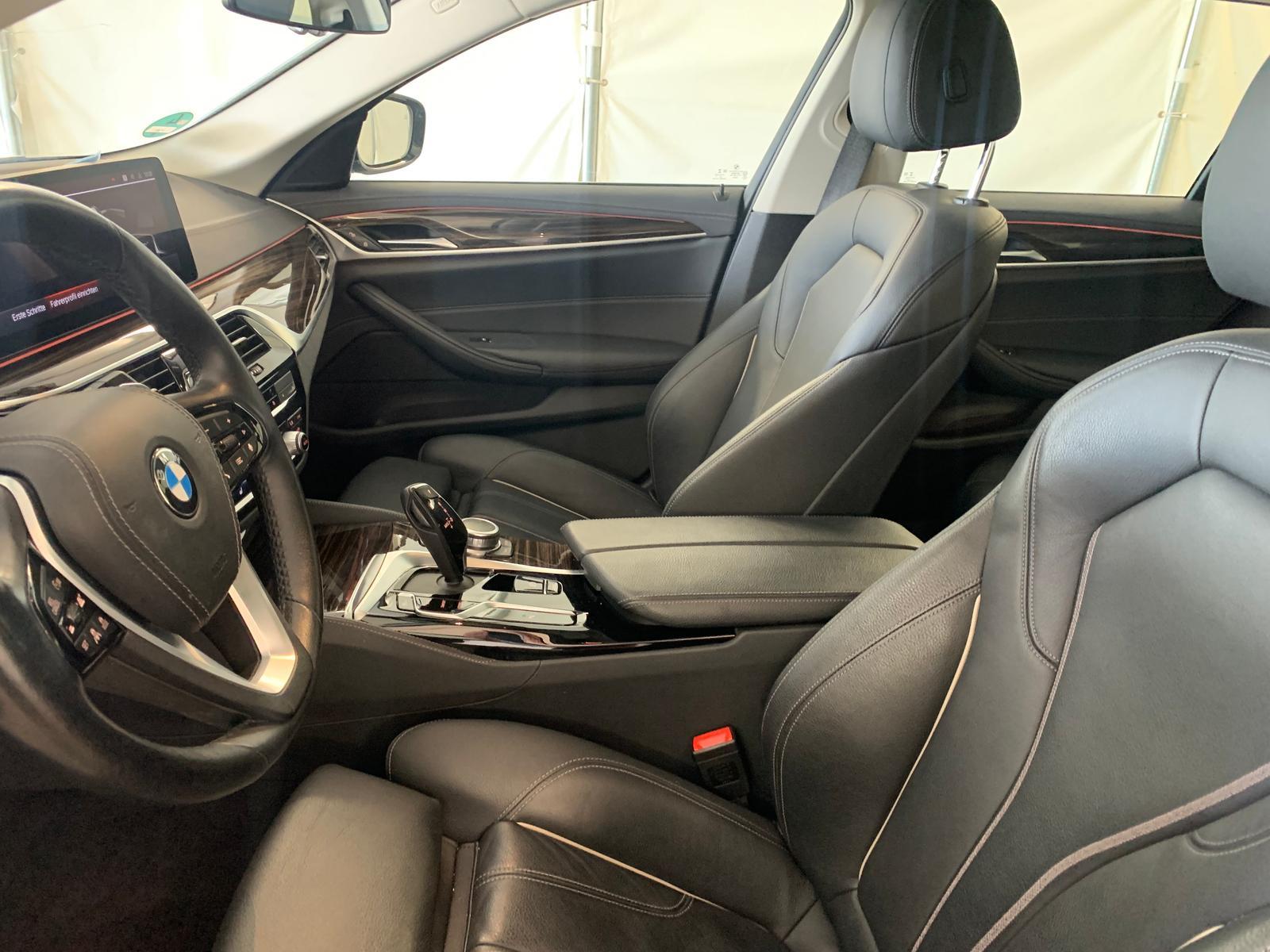 BMW 530 d Luxury DRIVING-PROF/PANORAMA/AHK