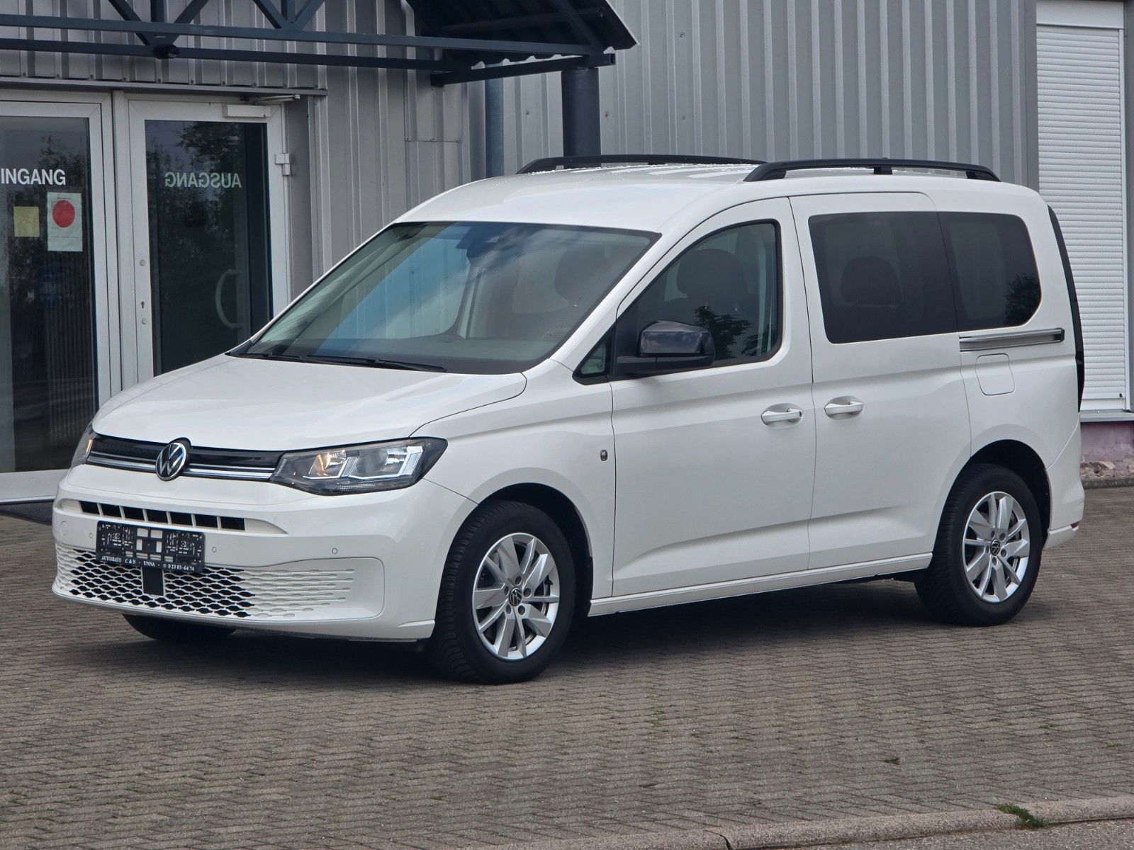 Volkswagen Volkswagen Caddy Life 2.0 TDI/DSG/NAVI/PDC/5 SITZE