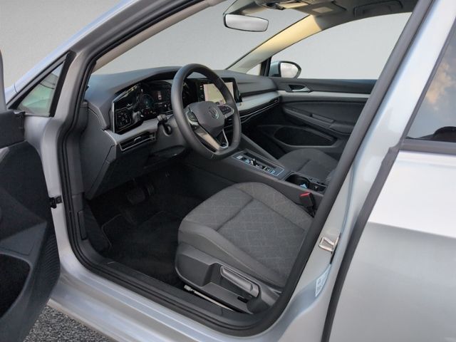 Golf VIII 2.0 TDI DSG Life LED+NAVI.+RFK+ACC+SHZ