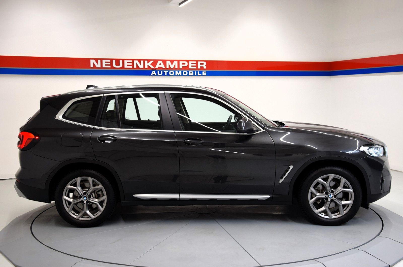 Fahrzeugabbildung BMW X3 xDrive 20i Panorama  Leder ACC AHK 4xSitzheiz