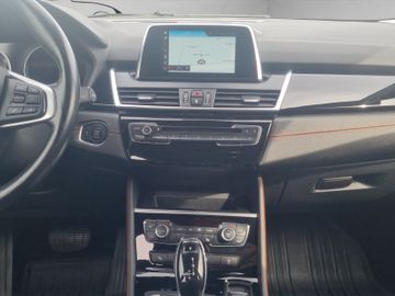 BMW 218 Gran Tourer - 12