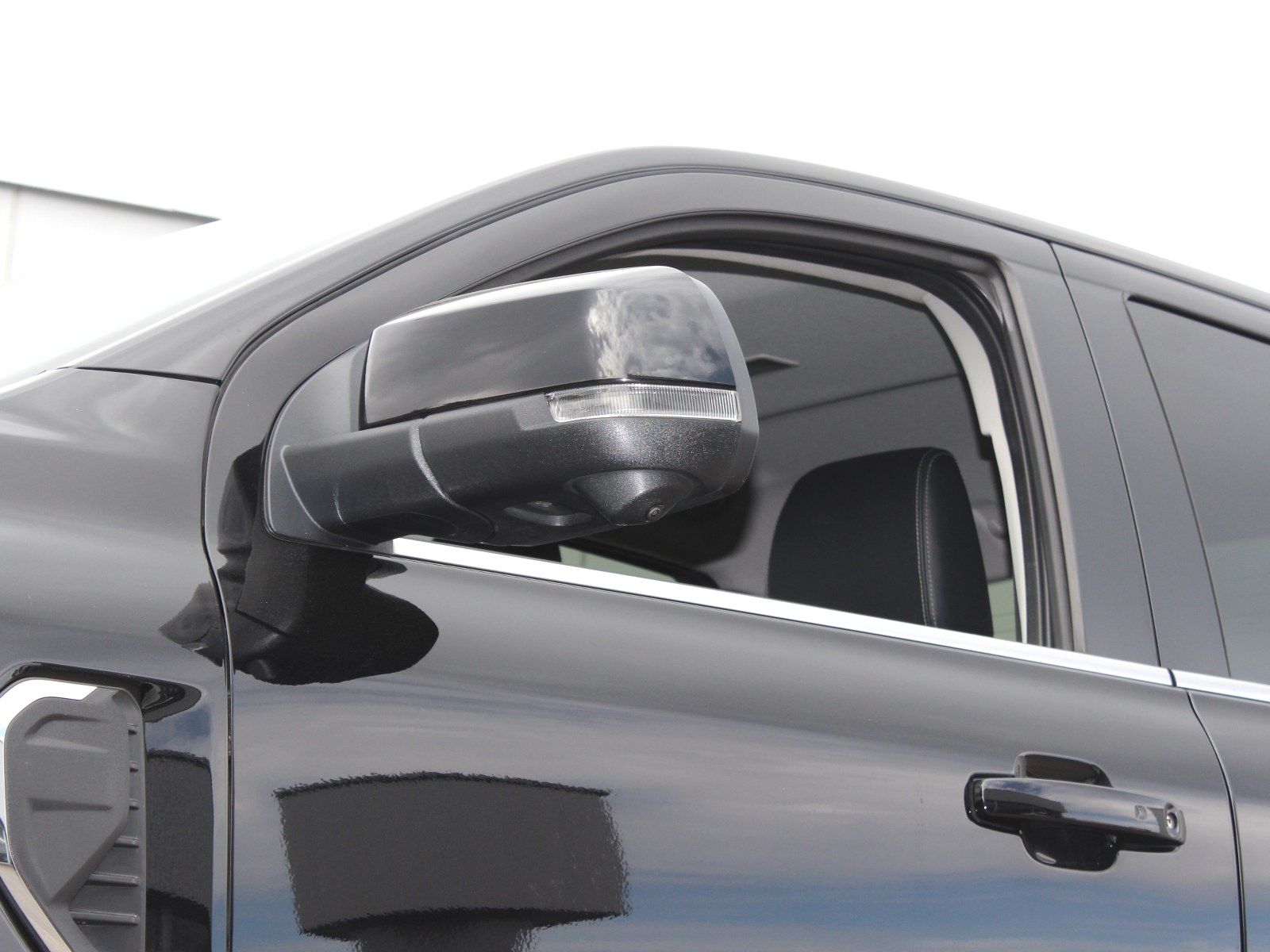 Fahrzeugabbildung Ford Ranger Limited 4x4 Doppelkabine 2,0 EcoBlue