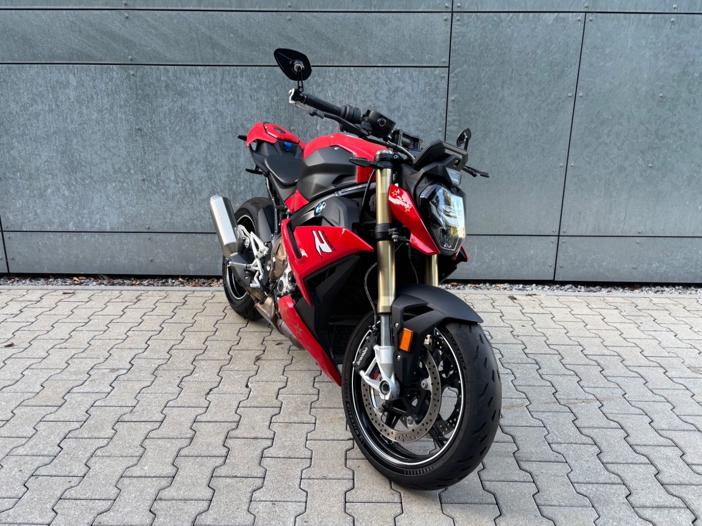 Fahrzeugabbildung BMW S 1000 R Dynamikpaket Kurzer Kennzeichenhalter
