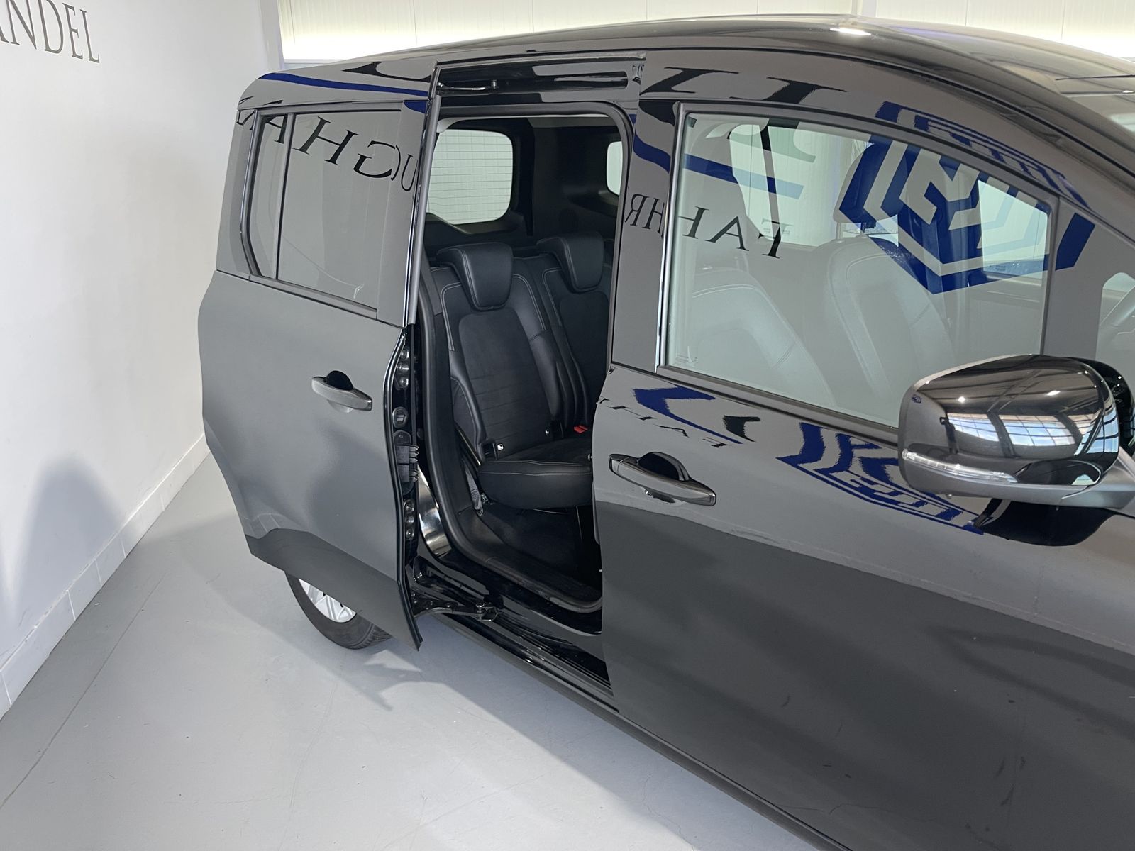Fahrzeugabbildung Mercedes-Benz T 180 d*Leder*Cam*SHZ*Klima*