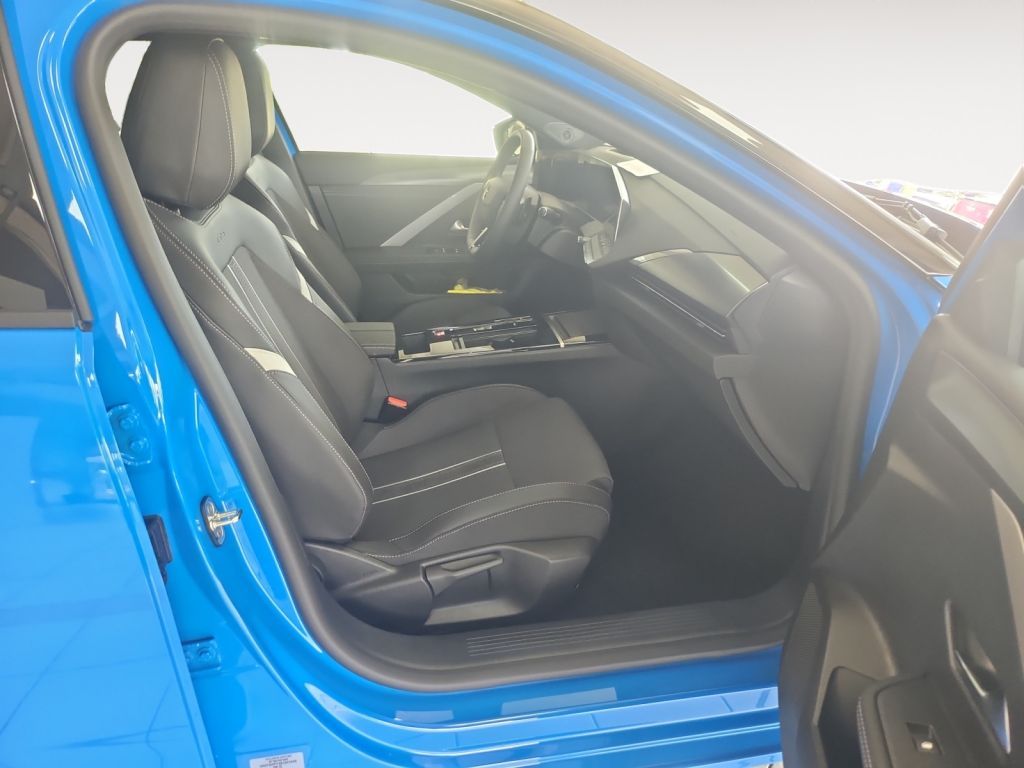 Fahrzeugabbildung Opel Astra Sports Tourer 1.2 Turbo Hybrid 48 V GS (L)