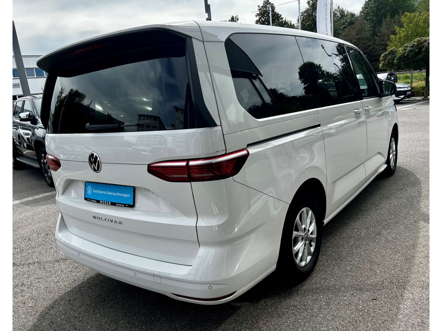 T7 Multivan Lang 2.0TDI DSG Navi*Privacy*ACC*1HD