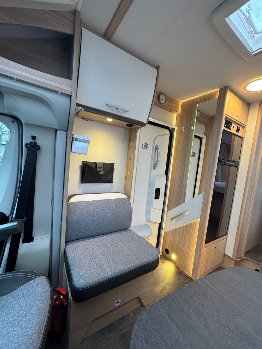 Fahrzeugabbildung Sunlight T69 L PANORAMA DACHKLIMA SAT NAVI QUEENSBETT WC+