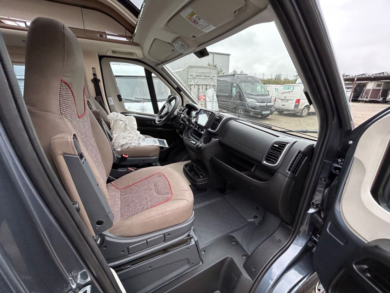 Fahrzeugabbildung Malibu Van 640 LE K GT Diversity MJ 25  Skyview Aktion