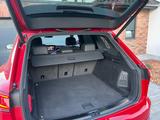 Volkswagen Touareg 3.0 V6 TDI 170kW 4MOT Tiptr. Eleganc... - rote Volkswagen Touareg