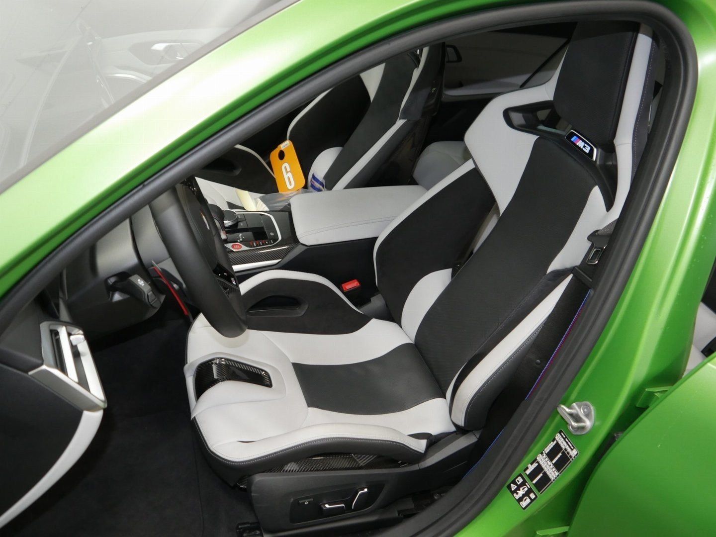 Fahrzeugabbildung BMW M3 Competition M xDrive Touring Sonderlackierung