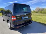 Volkswagen T5 Caravelle Comfortline lang, 128000 km - Volkswagen T5 Caravelle mit Diesel-Antrieb: Kleinbus