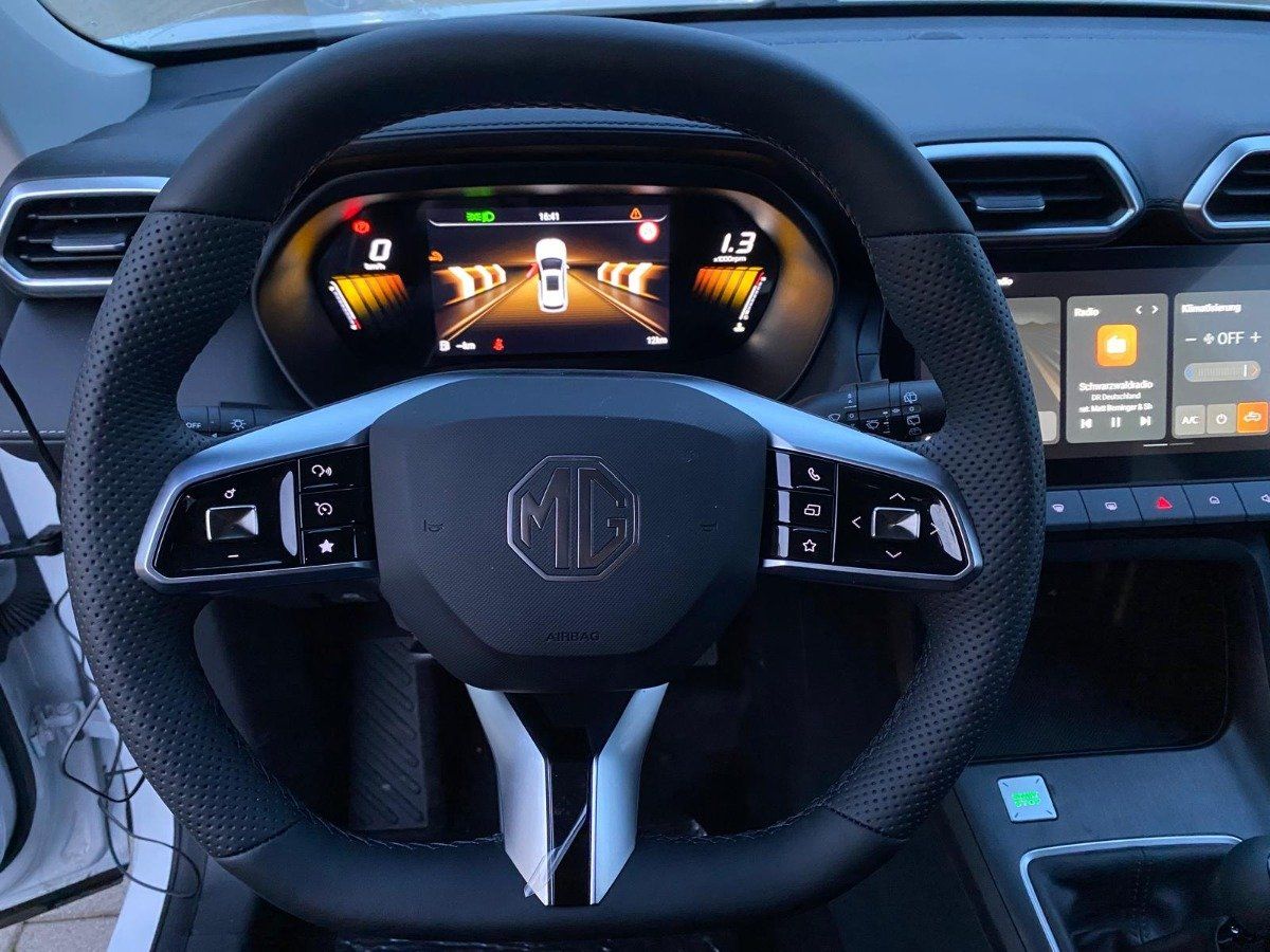 MG ZS