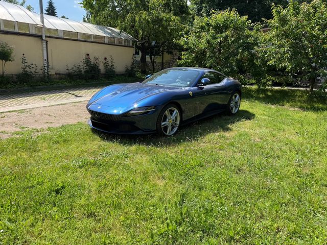 FERRARI Roma