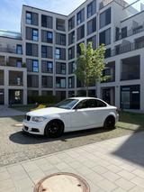 BMW 123d Coupé - - BMW 123 mit Diesel-Antrieb: Coupé, 123d Coup