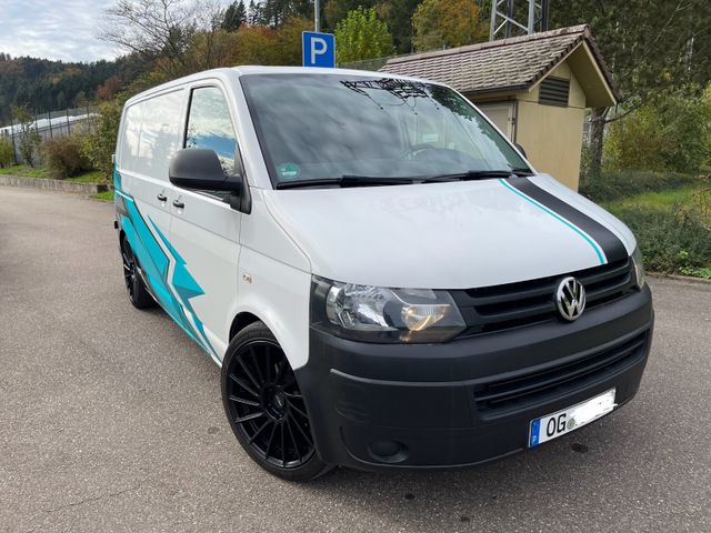 Volkswagen T5 Transporter  2.0 TDI , AHK ,TÜV NEU !! 